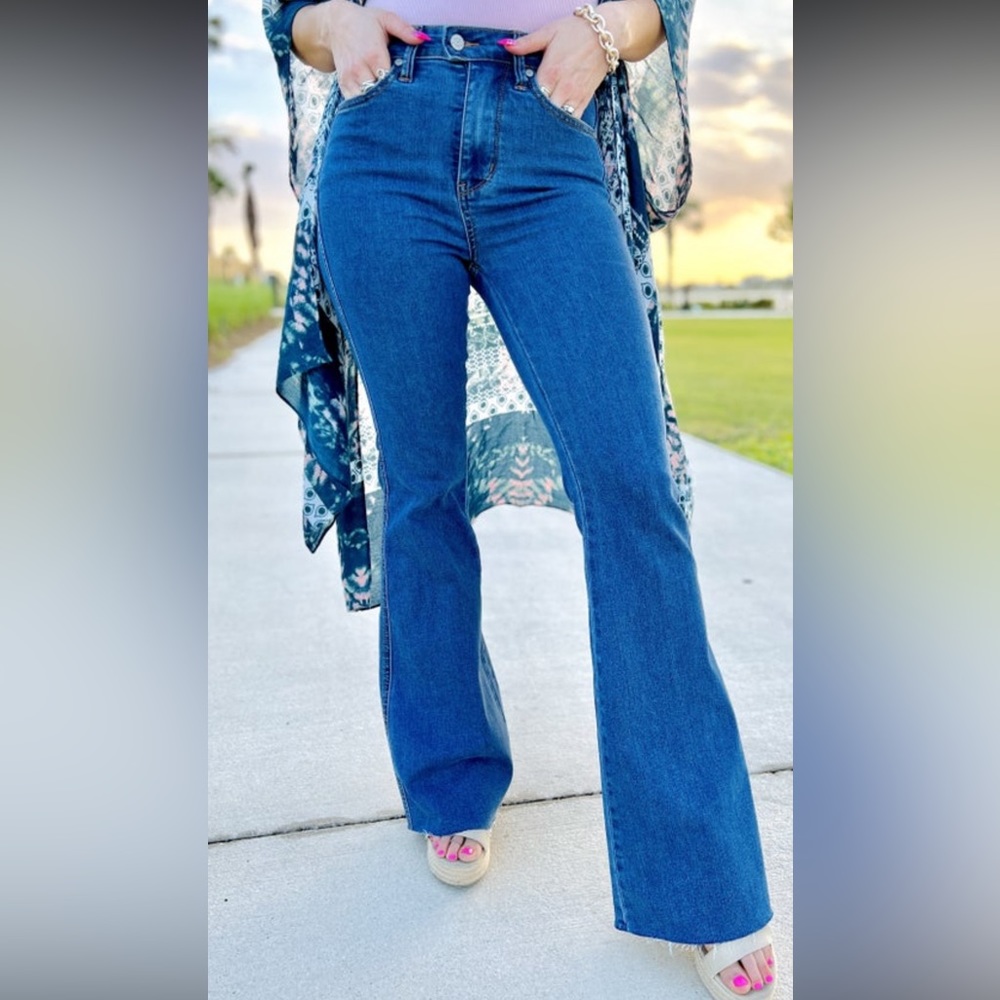 Judy Blue Tummy Control Flares